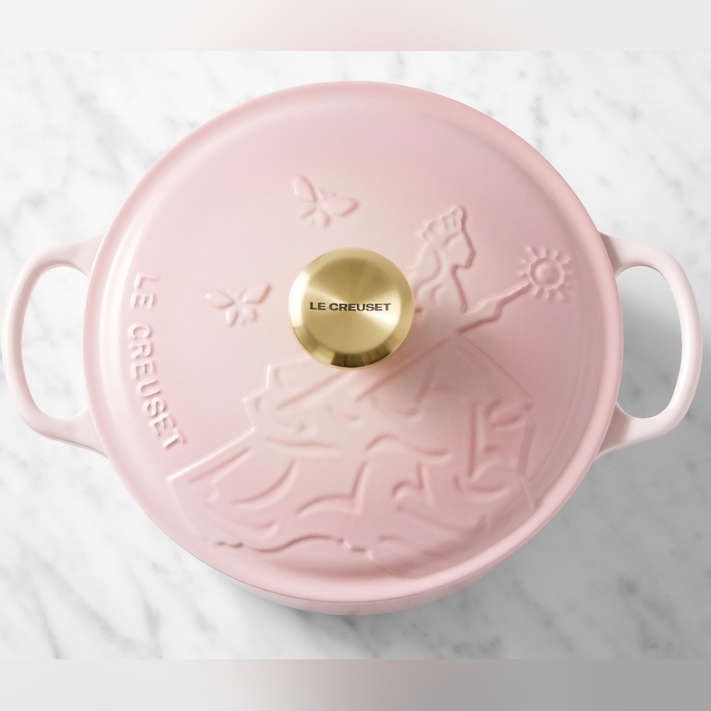 Wicked ™ x Le Creuset Signature Enameled Cast Iron Round Dutch Oven, 4 1/2-Qt.